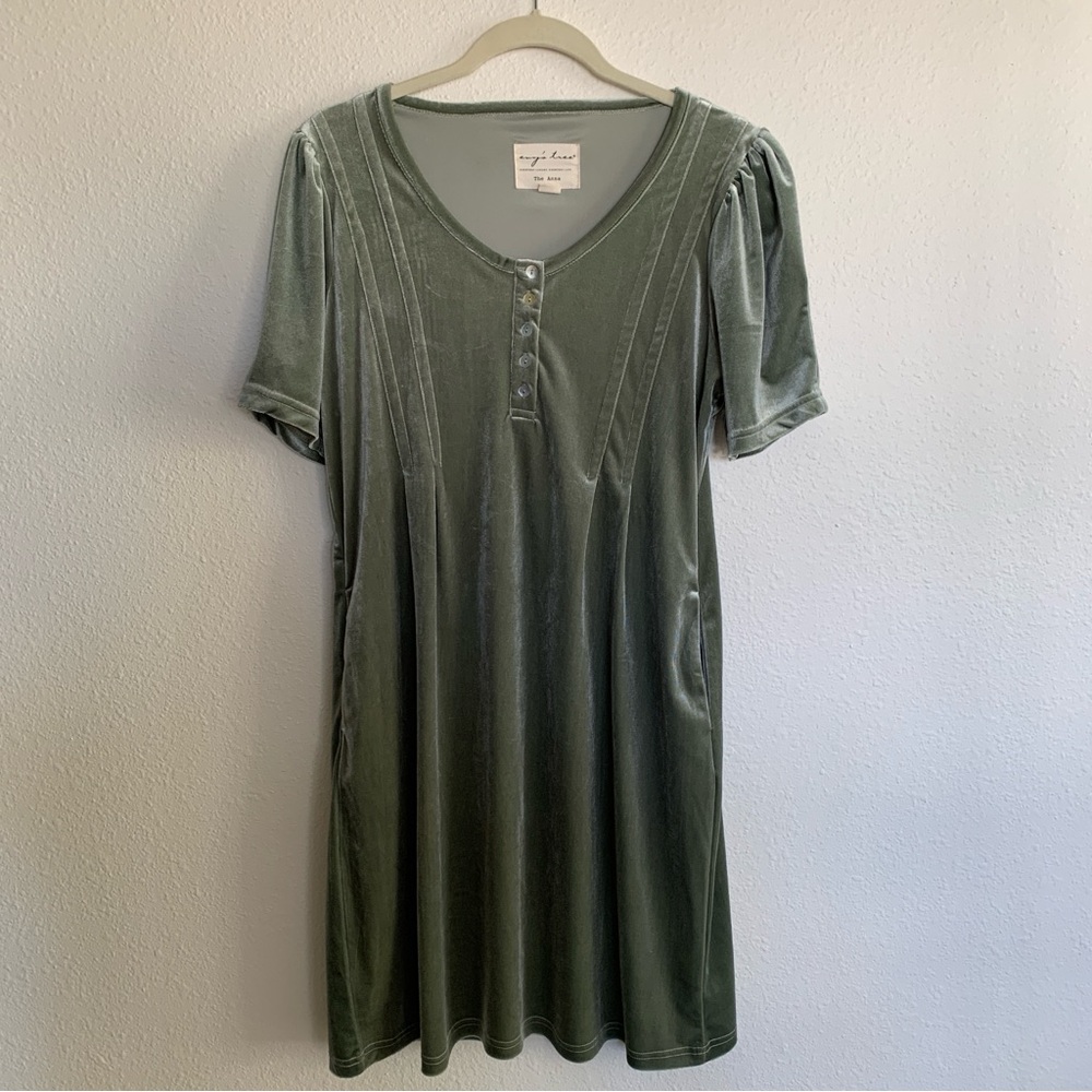 Evy’s Tree (The Anna) Velvet Green Dress